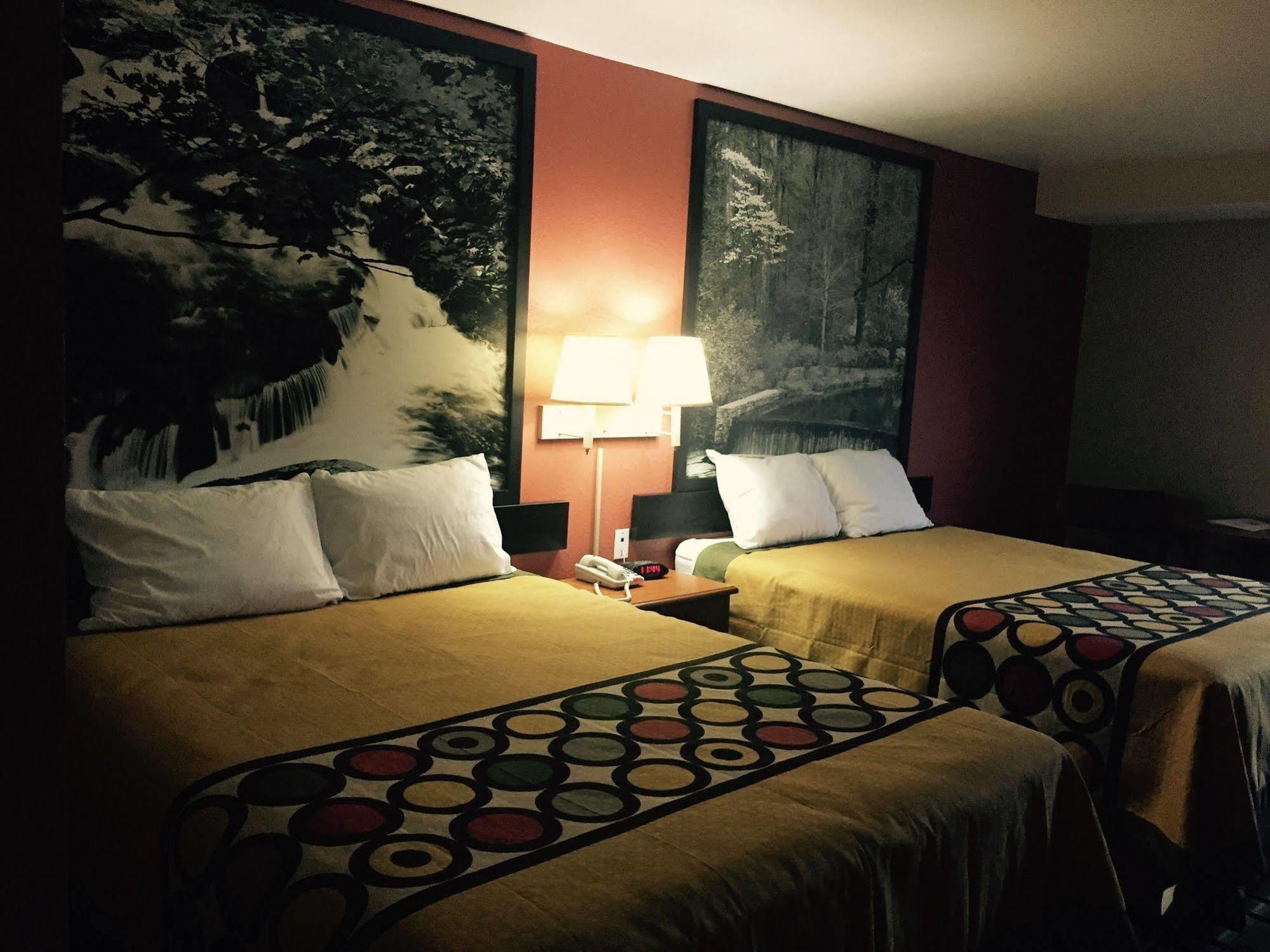 Super 8 By Wyndham Crossville Tn Zewnętrze zdjęcie