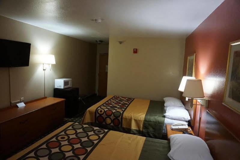 Super 8 By Wyndham Crossville Tn Zewnętrze zdjęcie